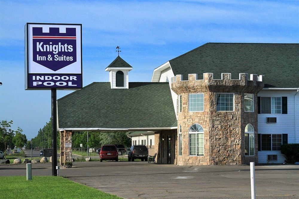 Knights Inn And Suites - Grand Forks Exterior foto